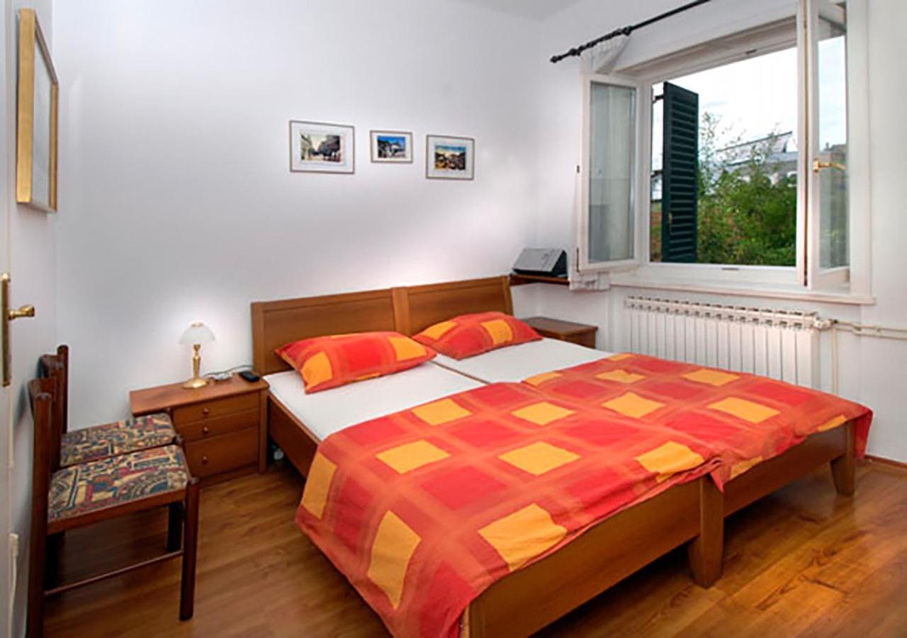 Angela Classic Rooms & Apartments Zagreb Exterior foto